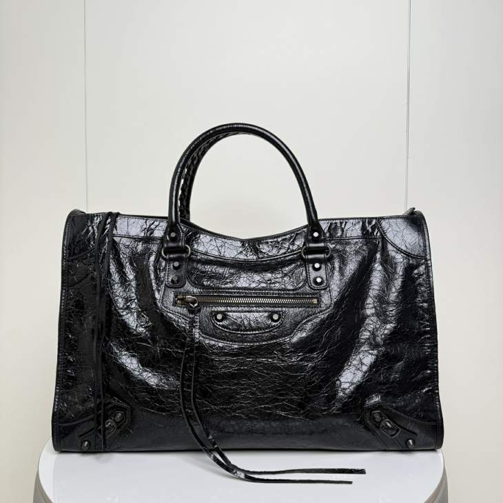 Picture of Balenciaga Handbags _SKUfw218200835fw
